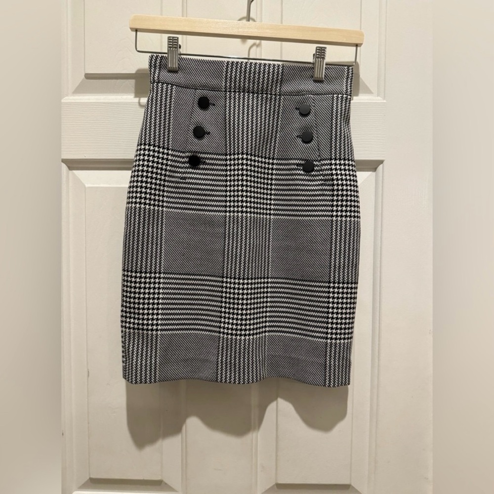 NWOT H&M Monochrome Checkered Pencil Skirt Size 2